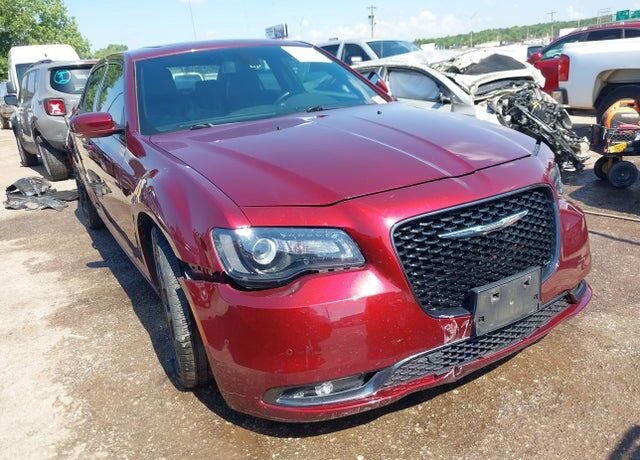 2019 CHRYSLER 300