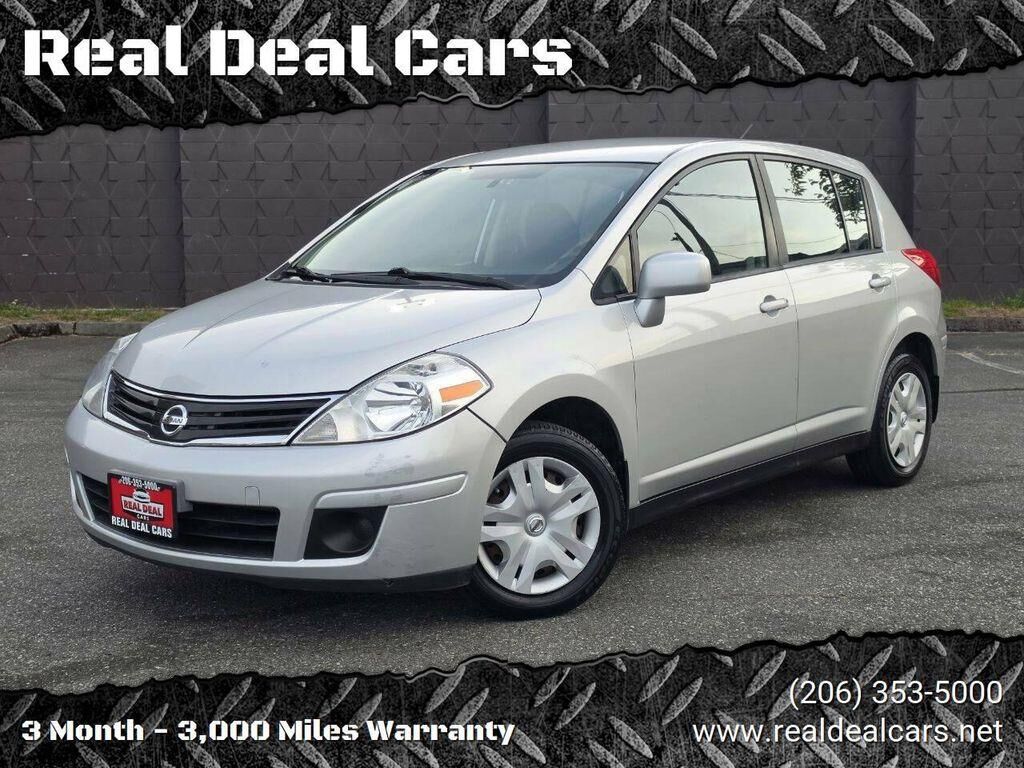 2011 NISSAN Versa