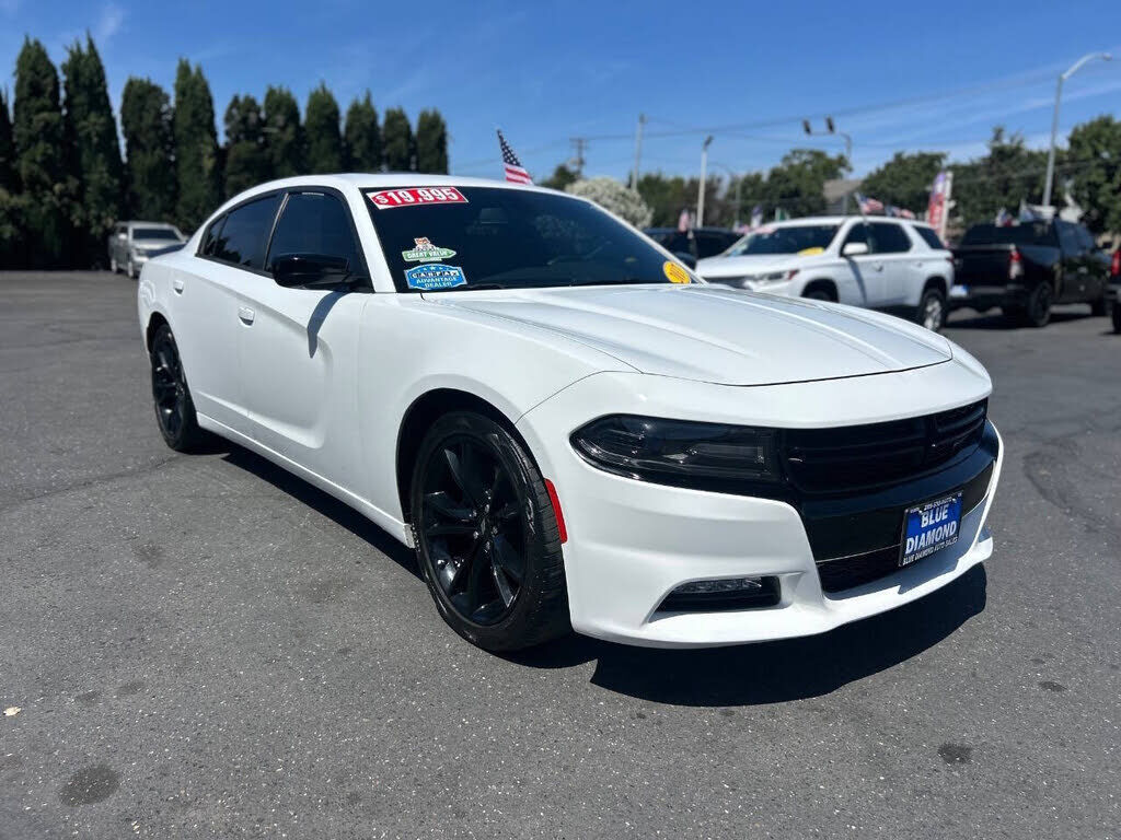 2017 DODGE Charger