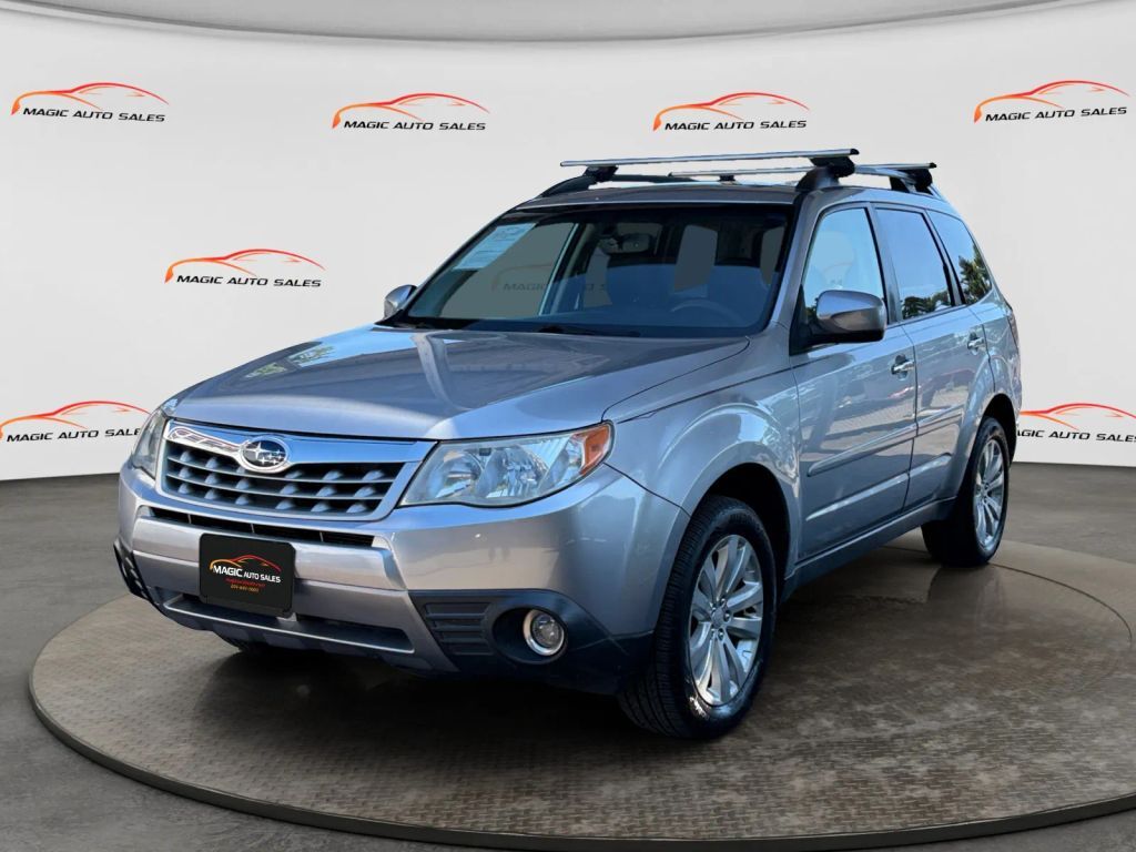 2013 SUBARU Forester