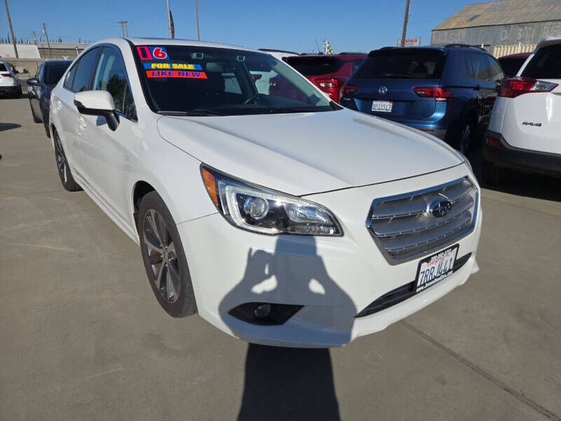 2016 SUBARU Legacy