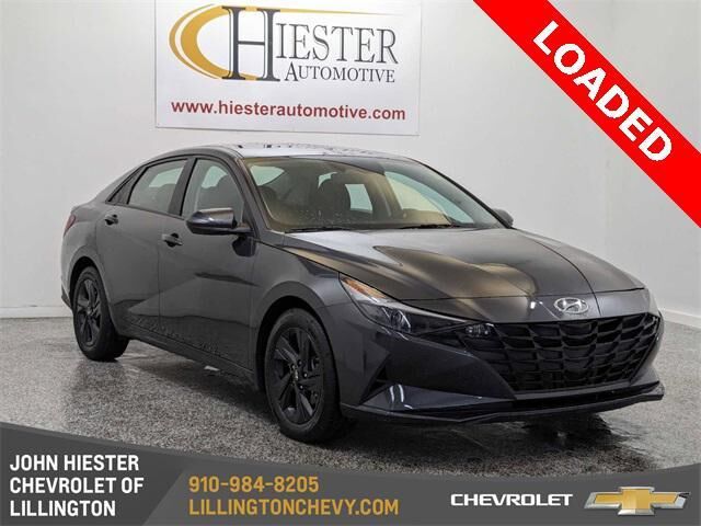 2022 HYUNDAI Elantra