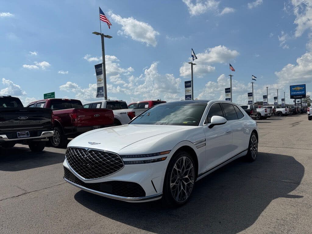 2025 GENESIS G90