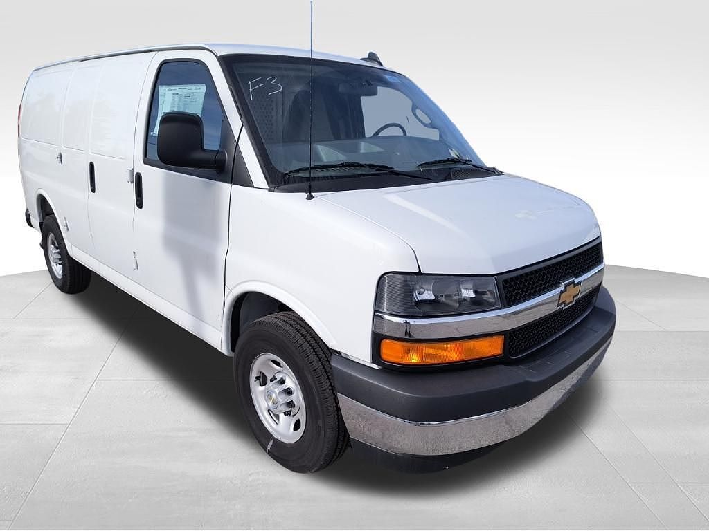 2025 CHEVROLET Express