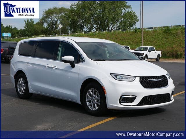 2023 CHRYSLER Pacifica