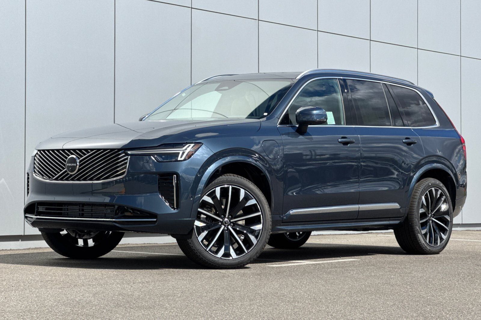 2026 VOLVO XC90