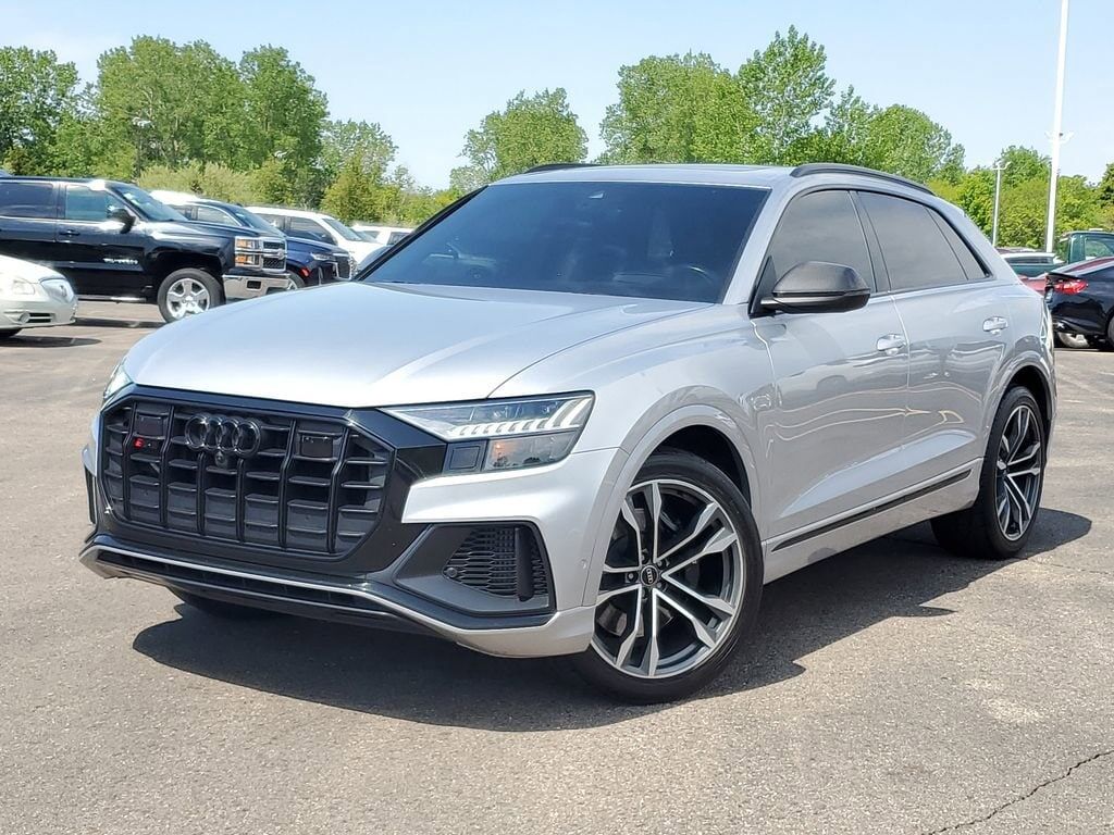 2022 AUDI SQ8