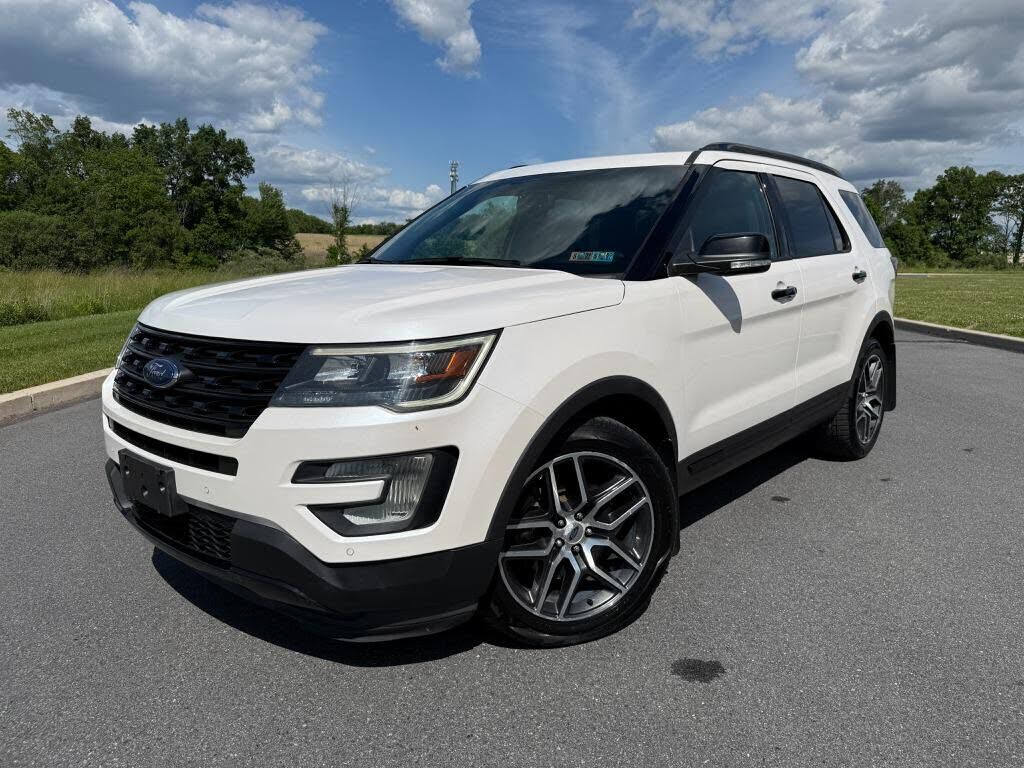 2017 FORD Explorer