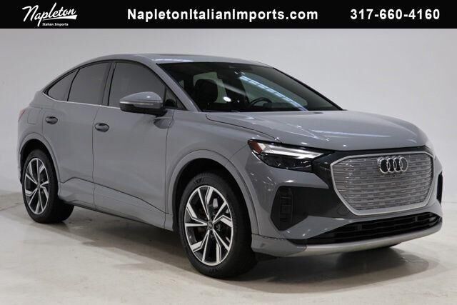 2022 AUDI Q4