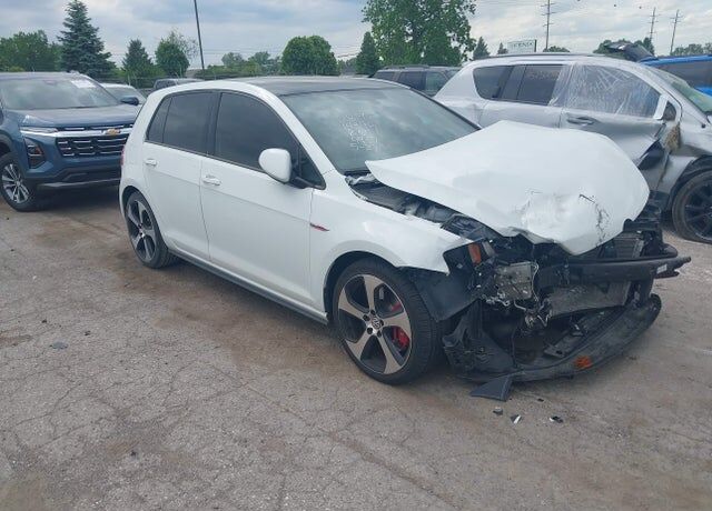 2017 VOLKSWAGEN Golf GTI