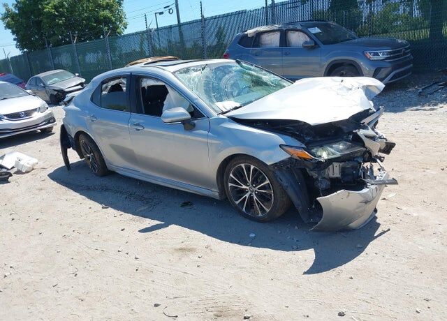 2018 TOYOTA Camry