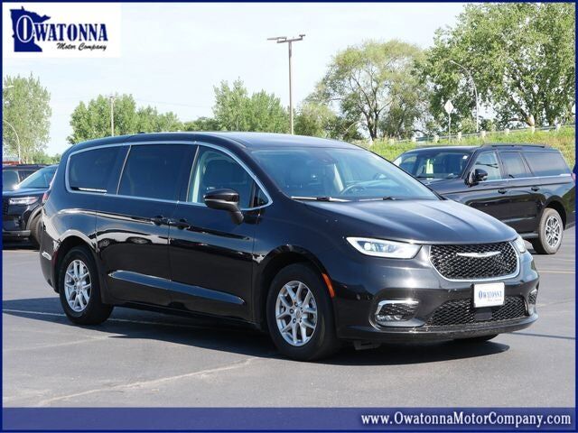 2023 CHRYSLER Pacifica