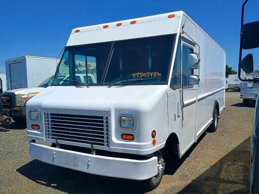 2010 FORD E-450