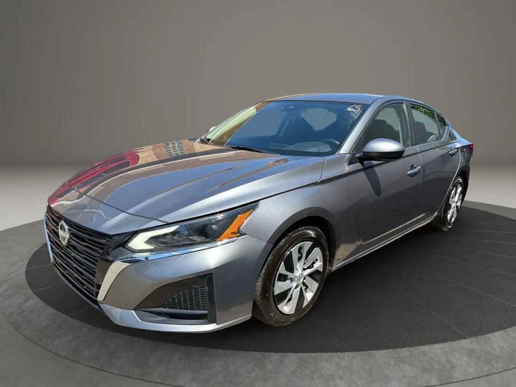 2023 NISSAN Altima