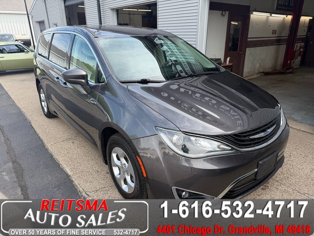 2017 CHRYSLER Pacifica