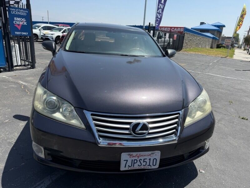 2011 LEXUS ES