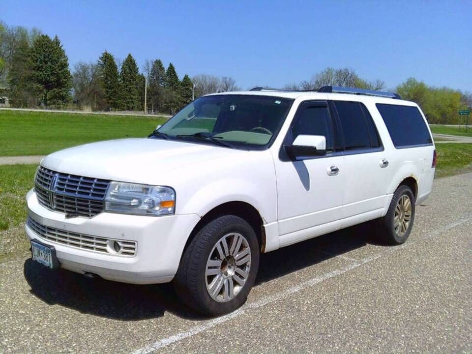 2012 LINCOLN Navigator