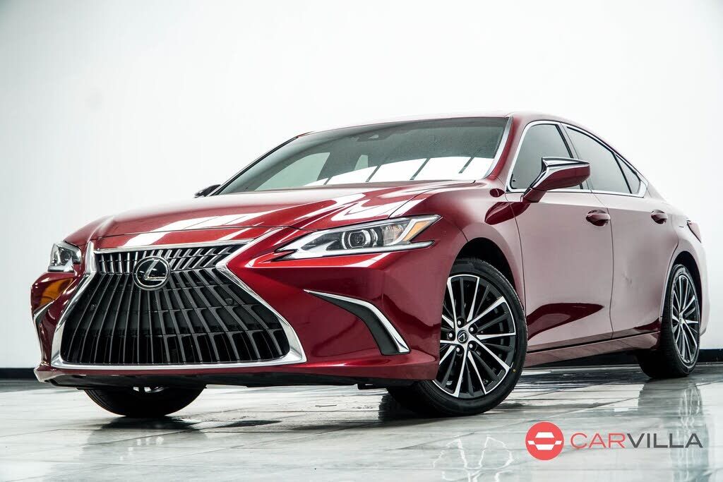 2025 LEXUS ES