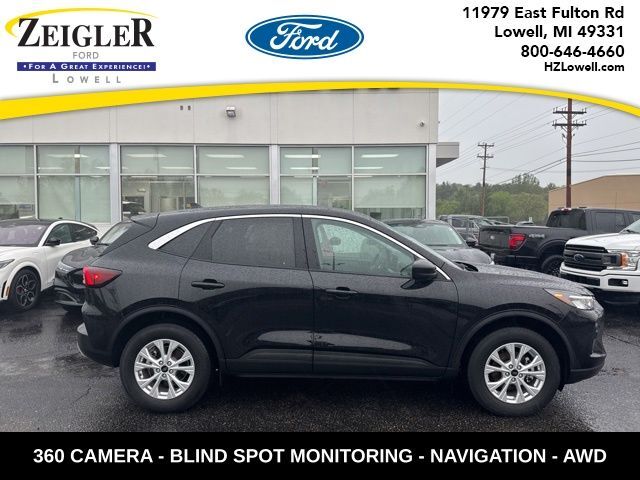 2024 FORD Escape