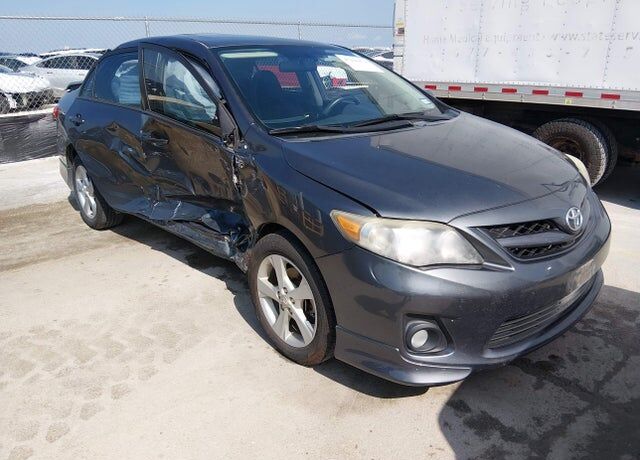 2011 TOYOTA Corolla