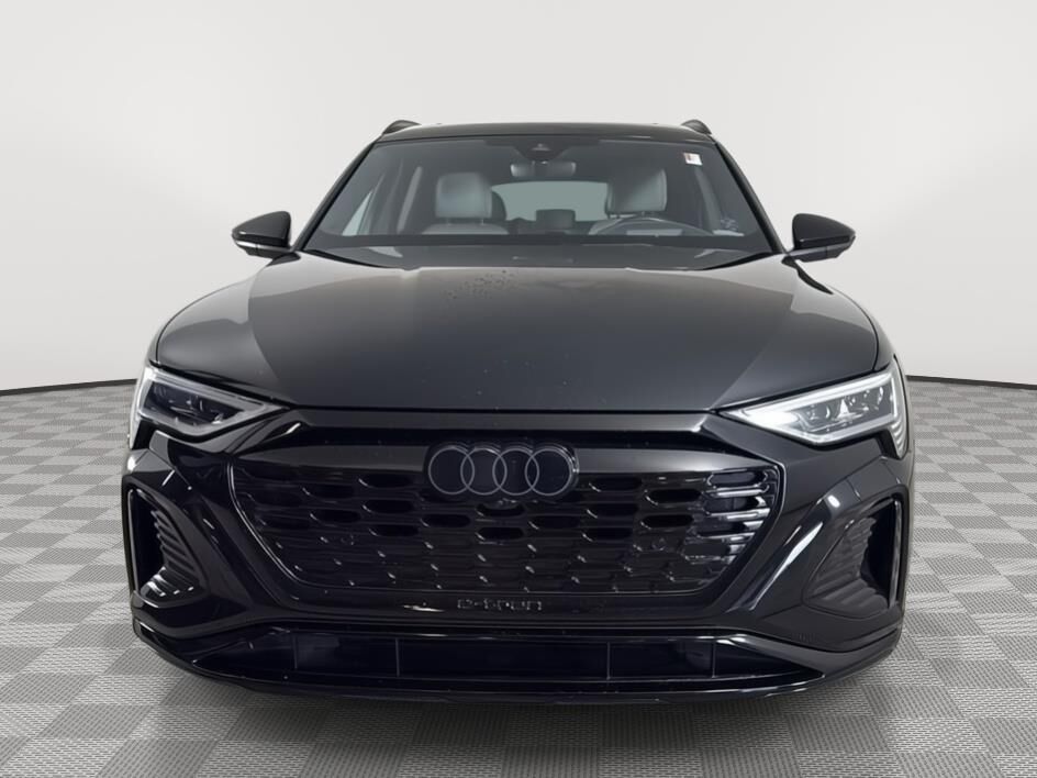 2024 Audi Q8