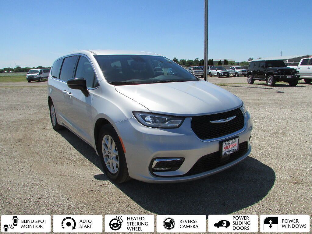 2024 CHRYSLER Pacifica