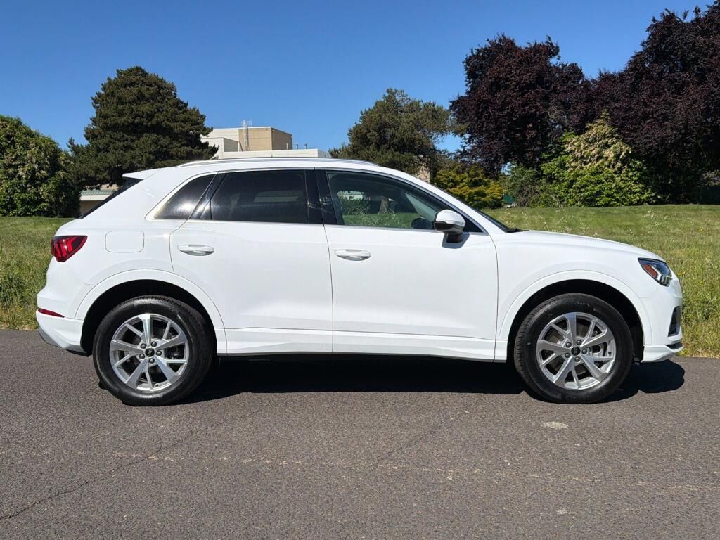 2024 Audi Q3