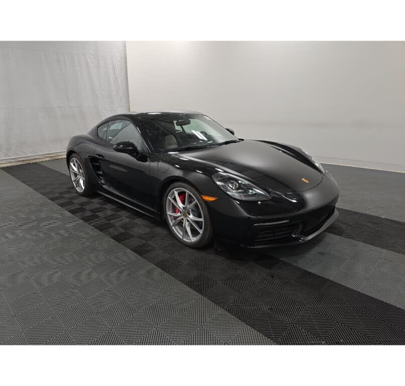 2025 PORSCHE 718