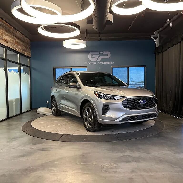 2024 FORD Escape