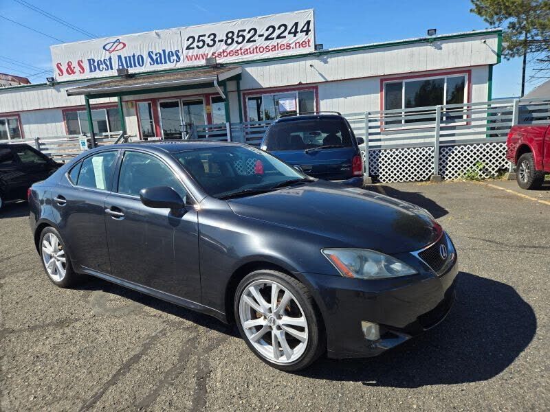 Lexus IS