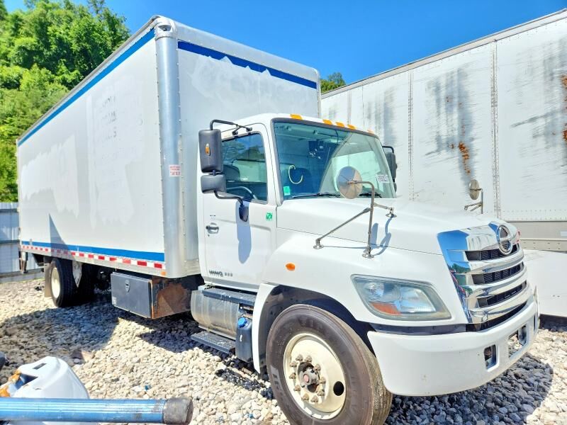 2018 HINO Conventional Type Truck