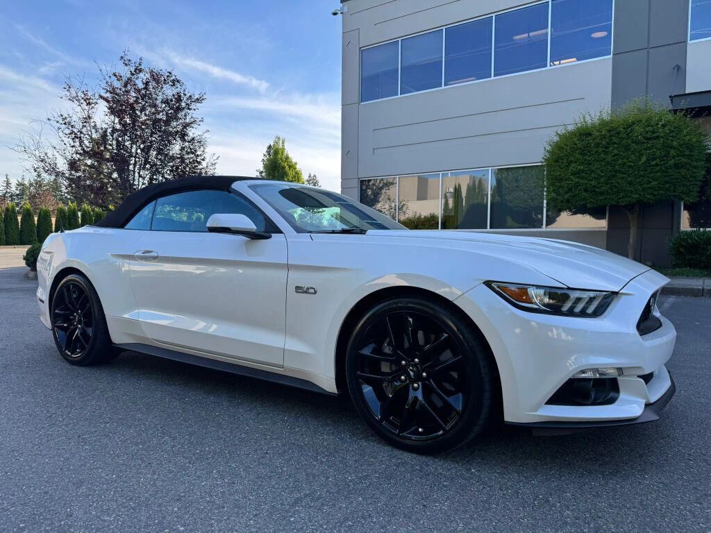 2017 FORD Mustang