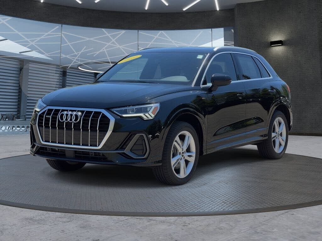 2022 Audi Q3