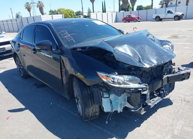 2016 LEXUS ES