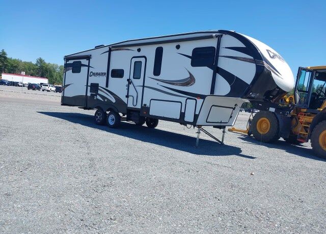 2018 FOREST RIVER Crusader