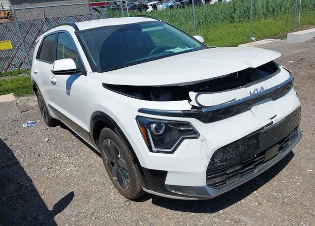 2025 KIA Niro