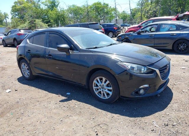 2015 MAZDA Mazda3
