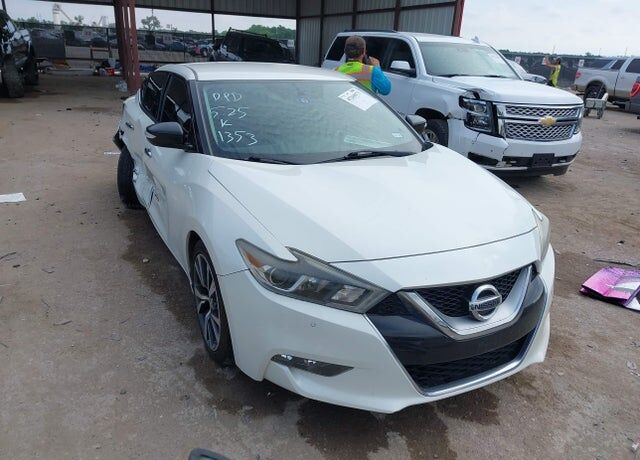 2017 NISSAN Maxima