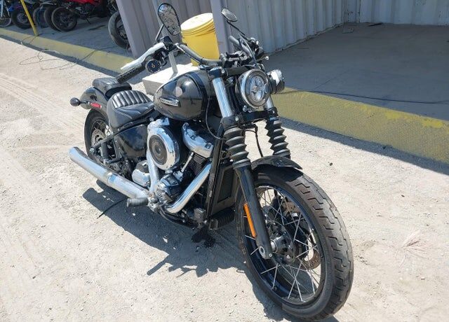 2025 HARLEY-DAVIDSON Street Bob