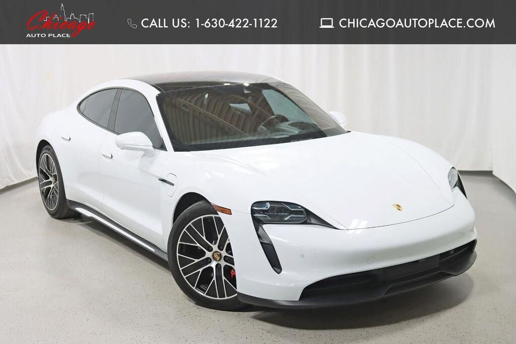 2021 PORSCHE Taycan