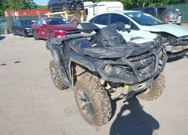 2022 CAN-AM Outlander