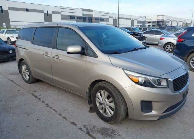 2016 KIA Sedona