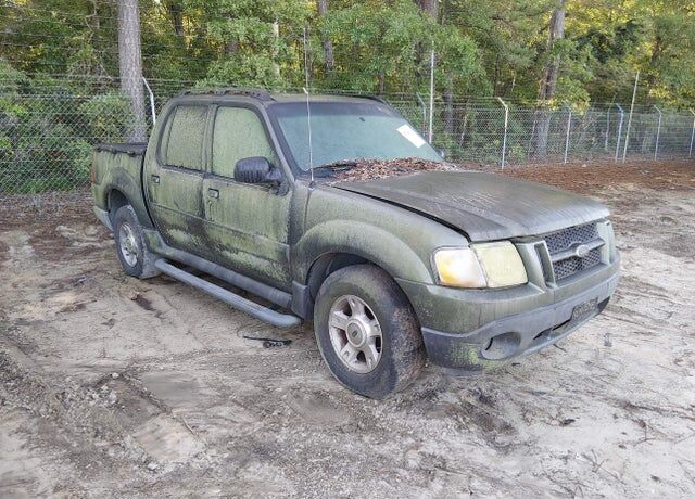 2004 FORD Explorer