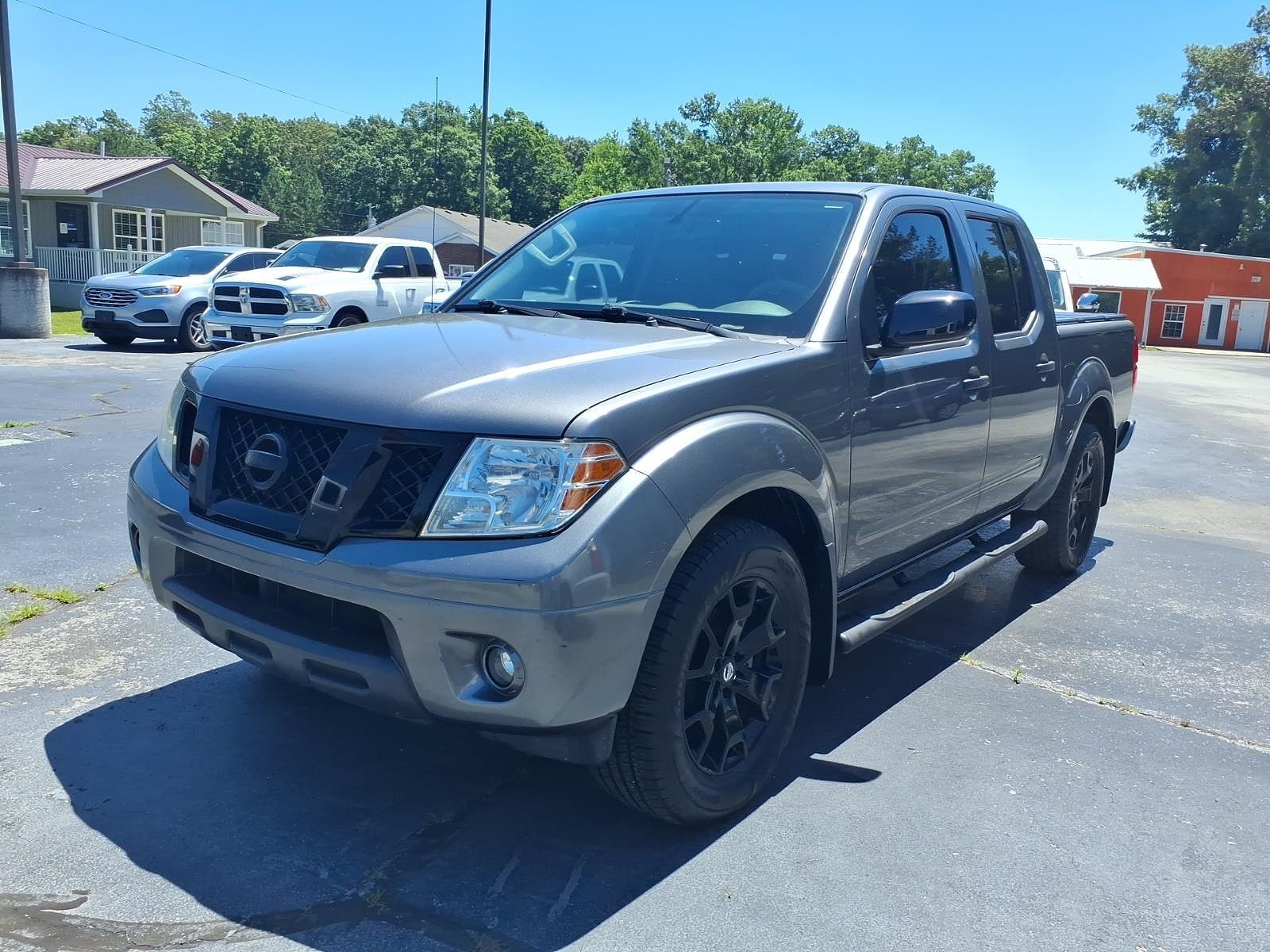 2020 NISSAN Frontier