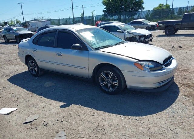2002 FORD Taurus