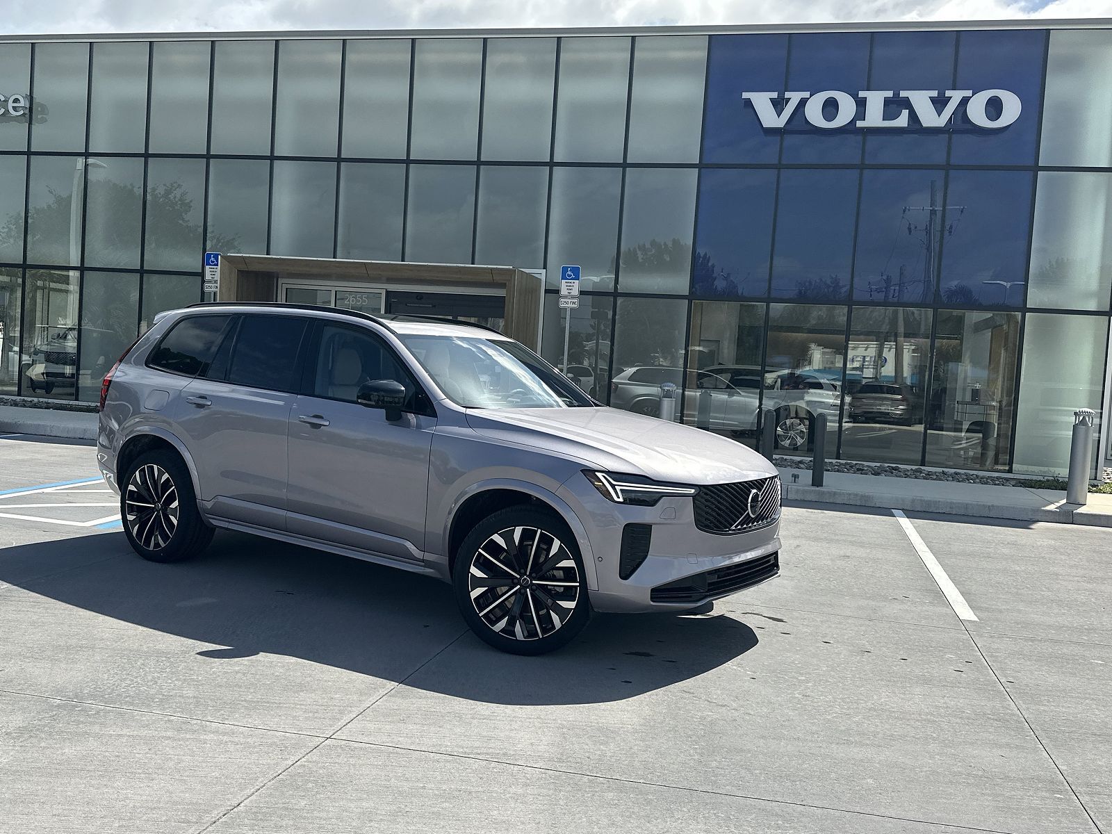 2026 VOLVO XC90