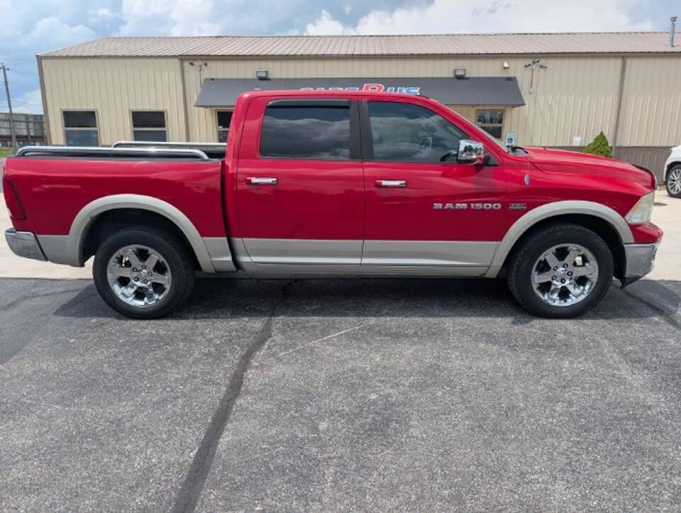 2011 DODGE Ram