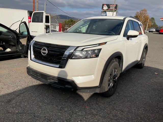 2024 NISSAN Pathfinder