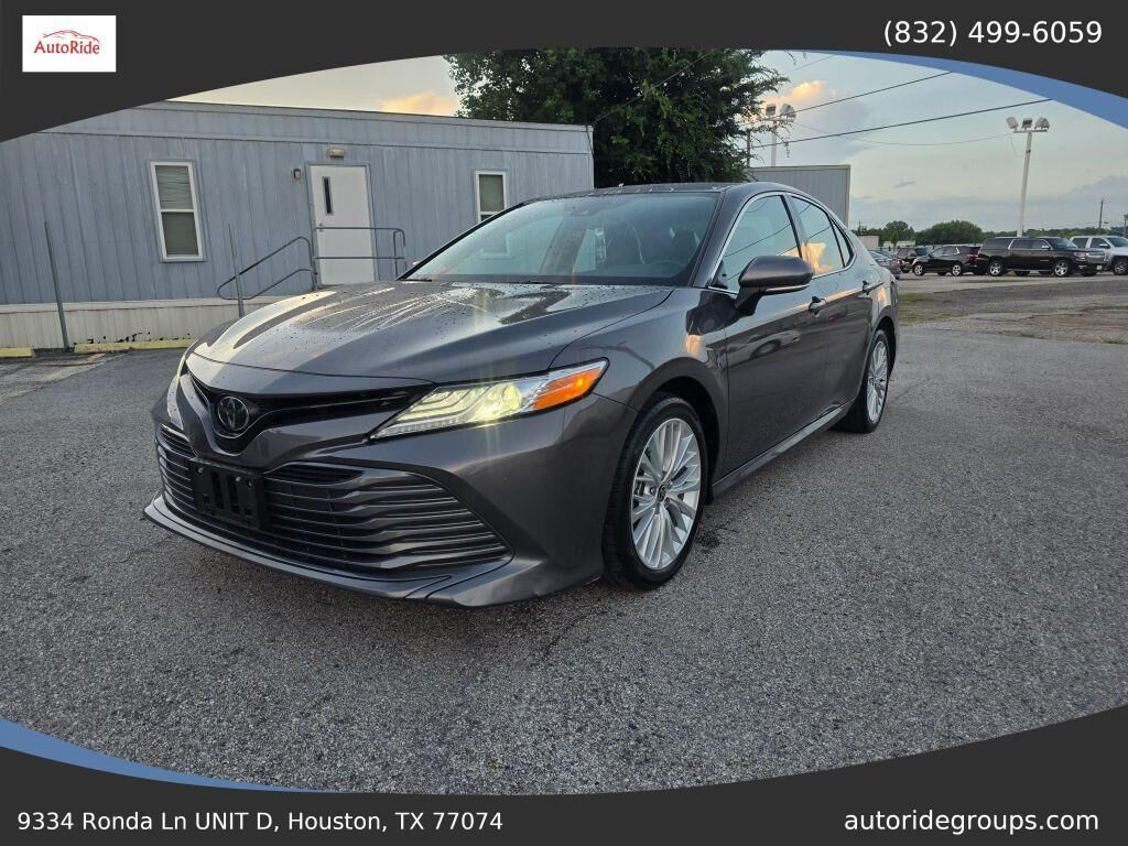 2020 TOYOTA Camry