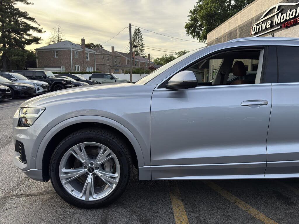 2022 Audi Q8